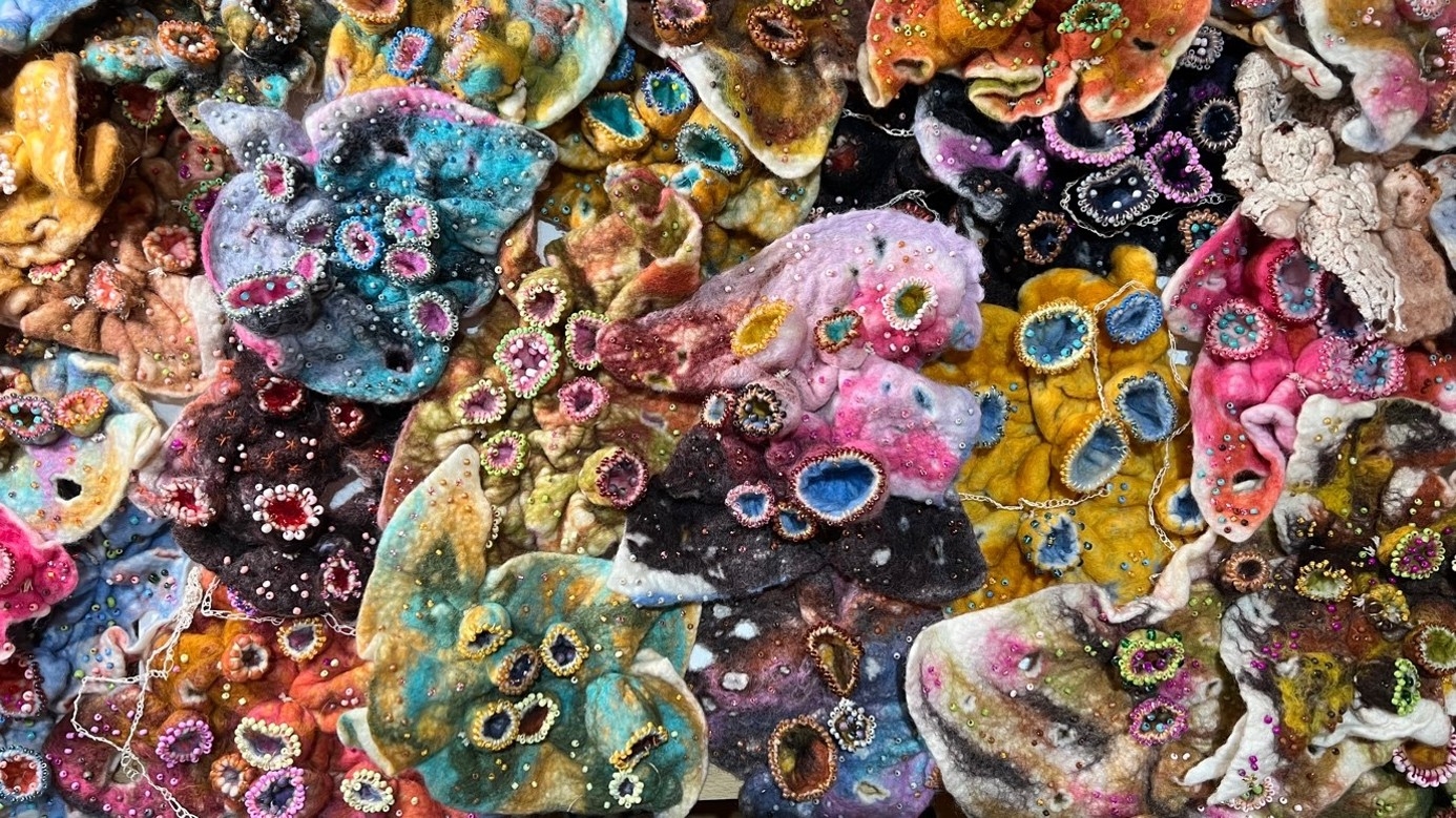 Interaction schemes for artists and local communities